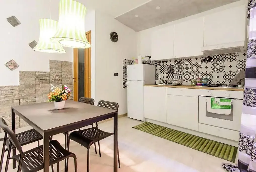 דירות Maclahouse Napoli Centrale 0*, נאפולי