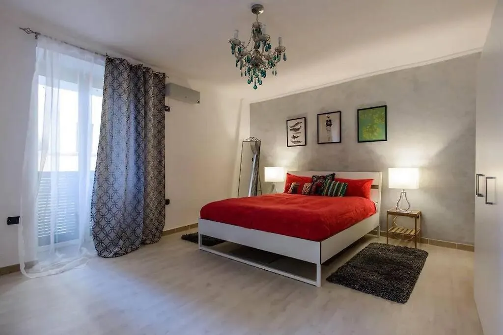 דירות Maclahouse Napoli Centrale 0*, נאפולי איטליה